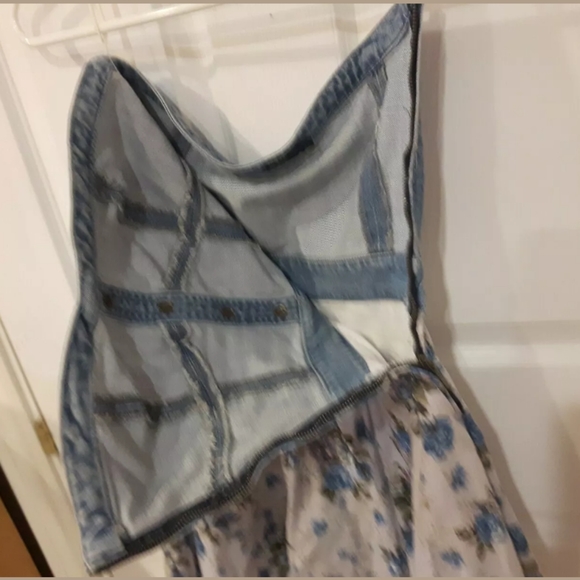 HOST PICK 🌸Blanco vintage Denim floral Dress🌸 - Picture 7 of 13